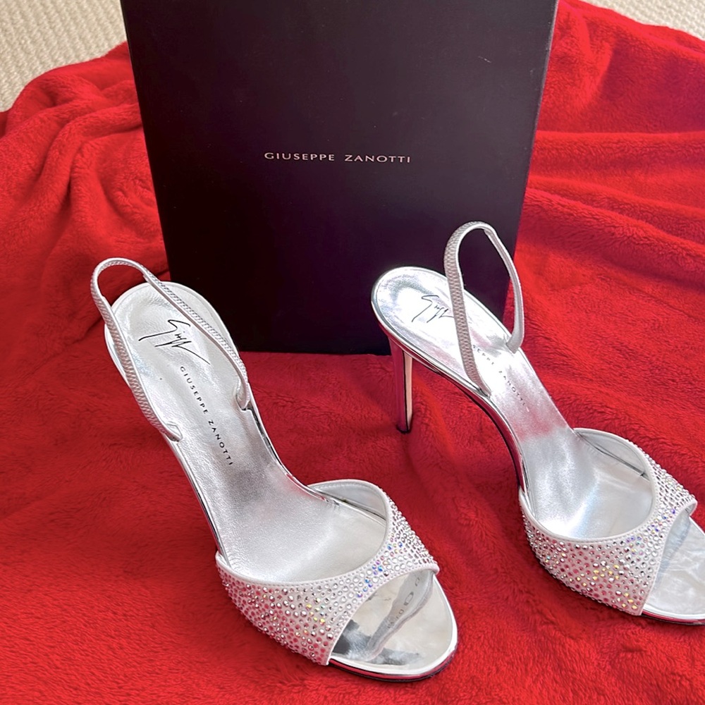Sexy sandals